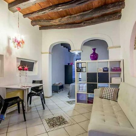 Monolocale Stampace Apartment Cagliari Exterior photo